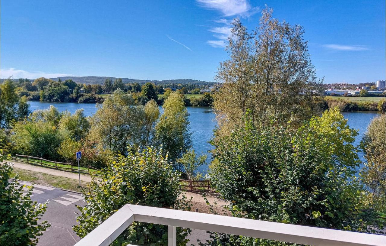 Awesome Apartment In Triel-Sur-Seine With Kitchen Esterno foto