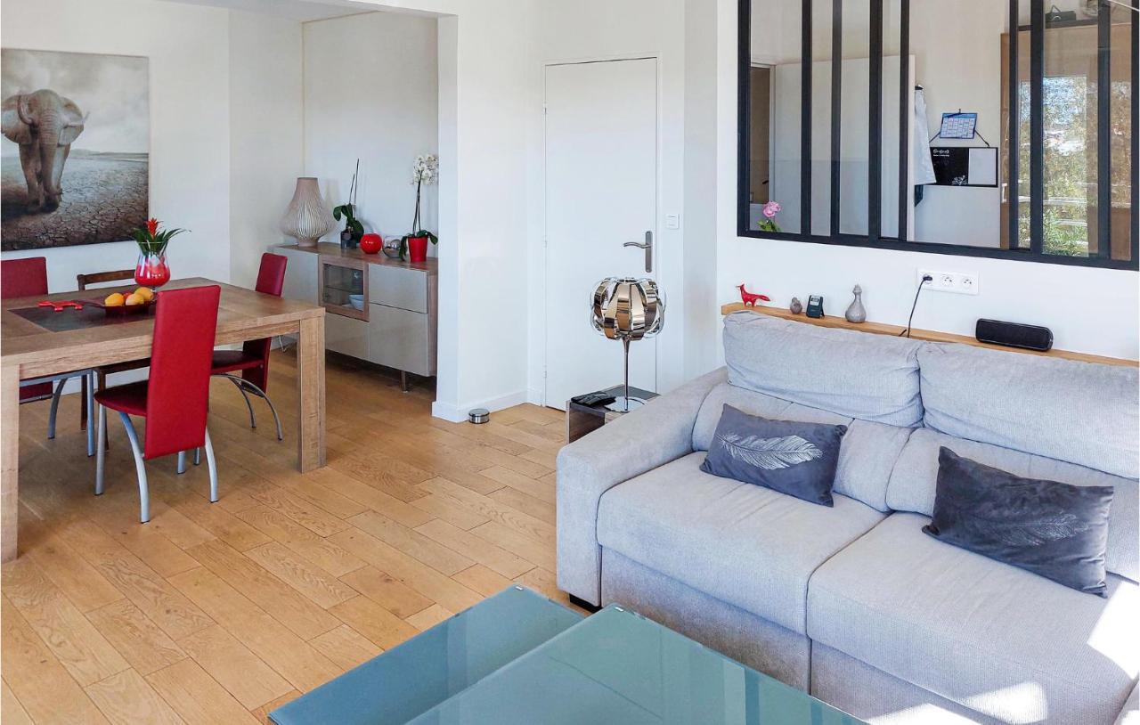 Awesome Apartment In Triel-Sur-Seine With Kitchen Esterno foto